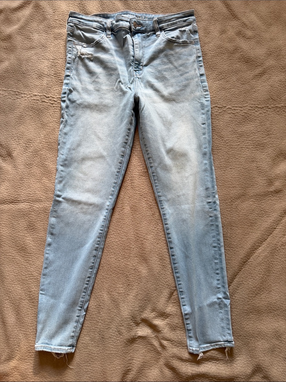 Light Wash American Eagle Hi-Rise Jegging – Size 14 Long